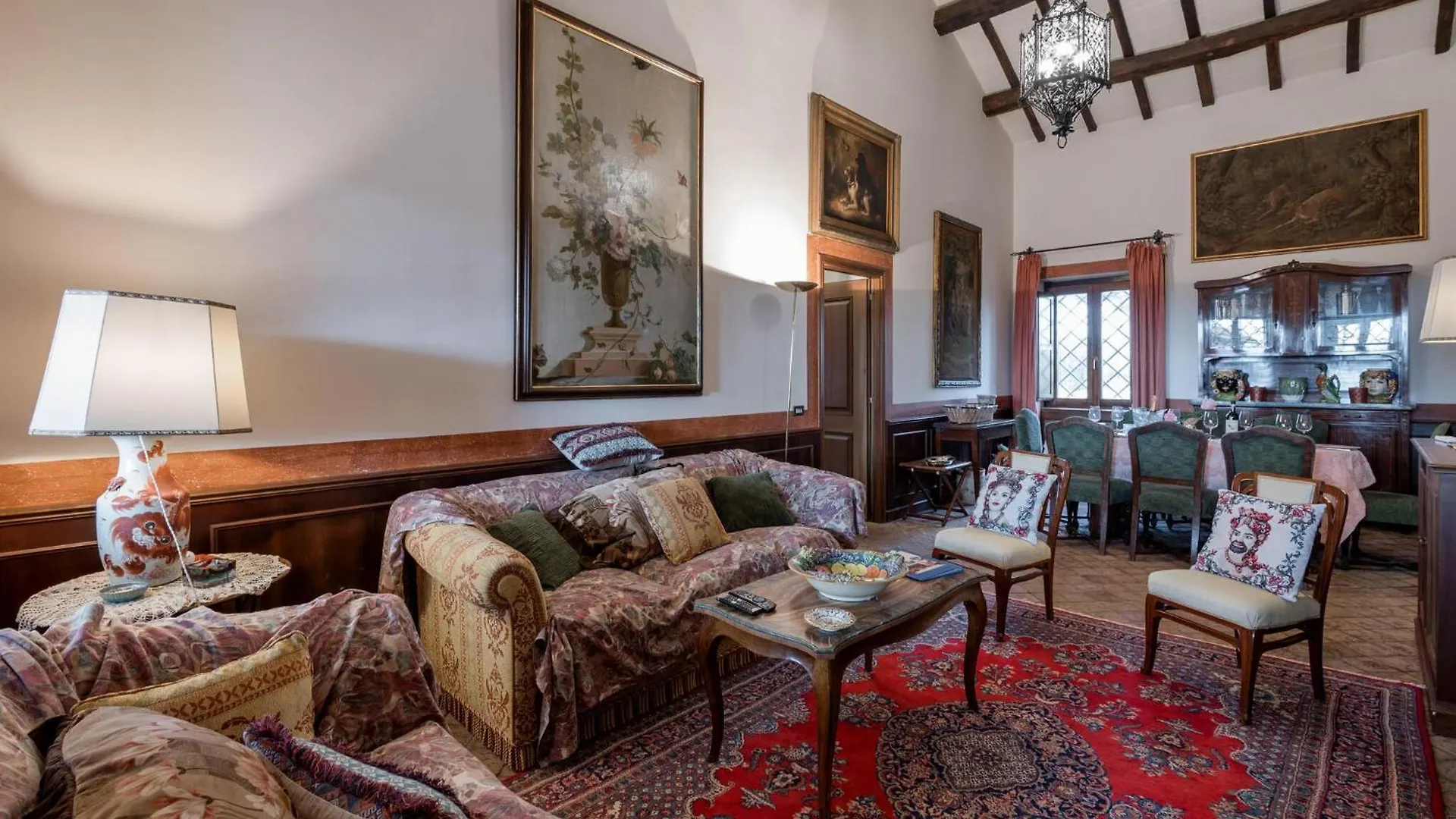 Cozy Home In Roma With Kitchen Holiday home Rome