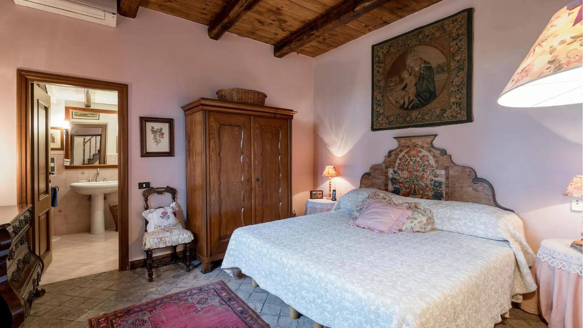 Semesterbostad Cozy Home In Roma With Kitchen Italien